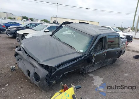 2003 Chevrolet Avalanche из США, поврежденный, VIN 3GNEC13T03G190771